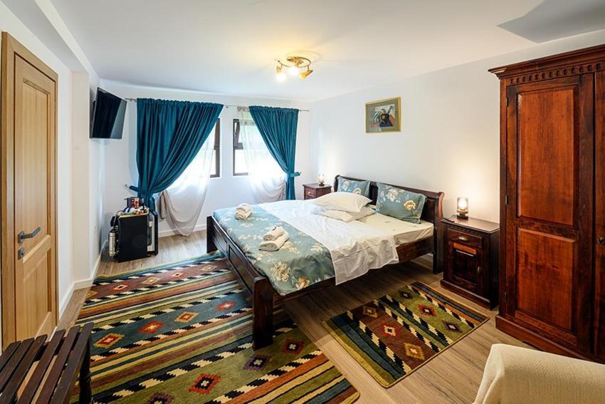 Guest house Casa Lucretia 4*